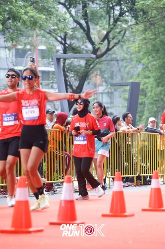 Race photo from ONE RUN 10K 2025