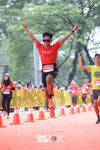 Race photo from ONE RUN 10K 2025