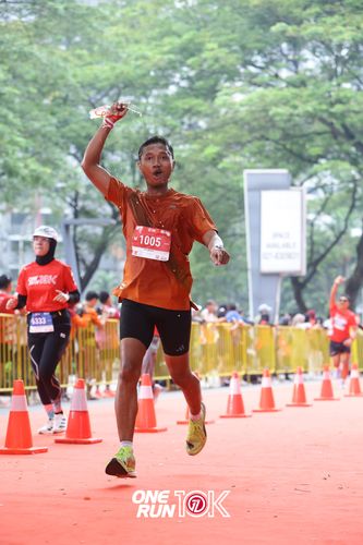 Race photo from ONE RUN 10K 2025