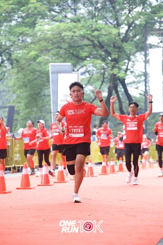 Race photo from ONE RUN 10K 2025