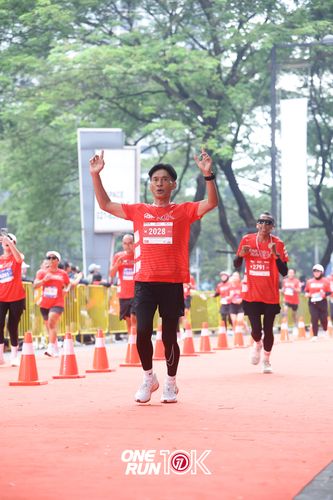 Race photo from ONE RUN 10K 2025