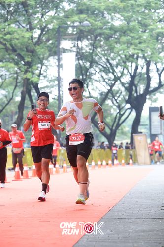 Race photo from ONE RUN 10K 2025