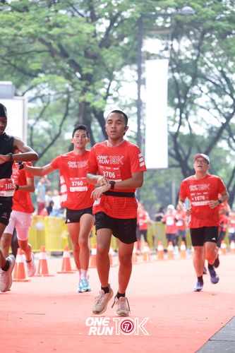 Race photo from ONE RUN 10K 2025