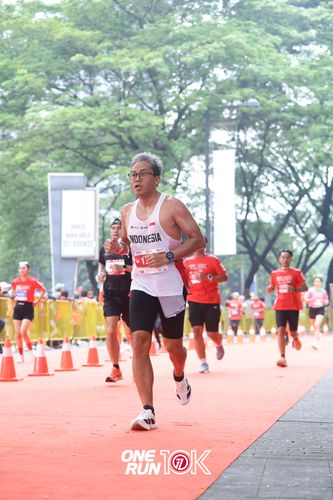 Race photo from ONE RUN 10K 2025