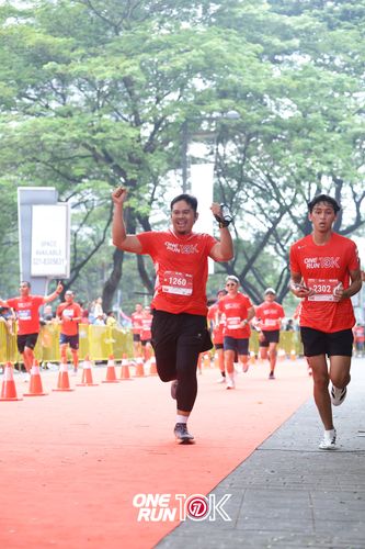 Race photo from ONE RUN 10K 2025