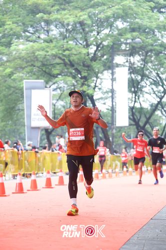 Race photo from ONE RUN 10K 2025