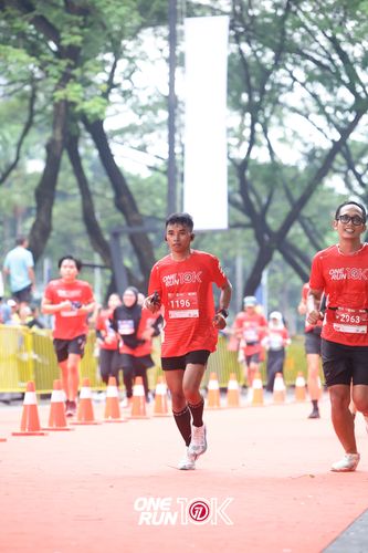 Race photo from ONE RUN 10K 2025