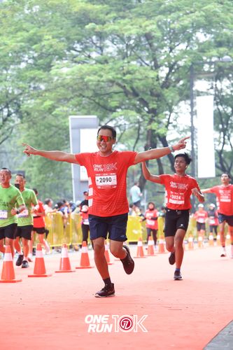 Race photo from ONE RUN 10K 2025