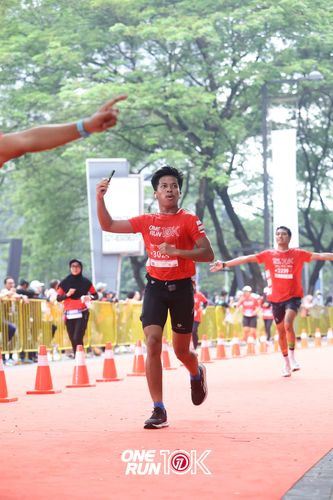 Race photo from ONE RUN 10K 2025