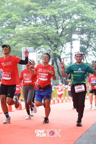Race photo from ONE RUN 10K 2025