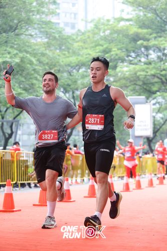 Race photo from ONE RUN 10K 2025