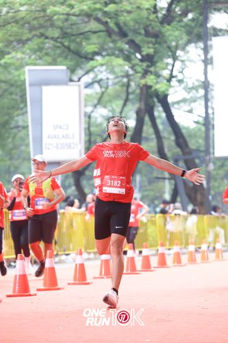 Race photo from ONE RUN 10K 2025