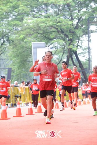Race photo from ONE RUN 10K 2025
