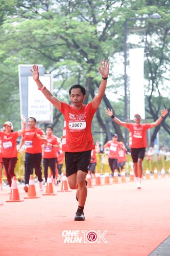Race photo from ONE RUN 10K 2025