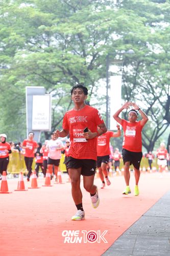 Race photo from ONE RUN 10K 2025