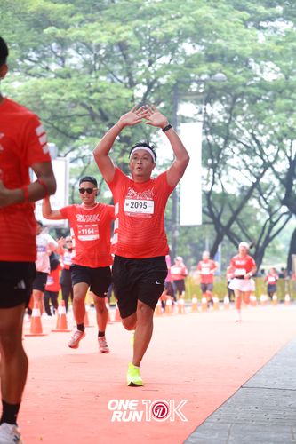 Race photo from ONE RUN 10K 2025