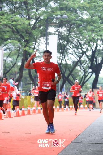 Race photo from ONE RUN 10K 2025