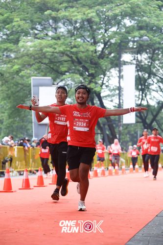 Race photo from ONE RUN 10K 2025