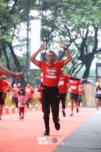 Race photo from ONE RUN 10K 2025