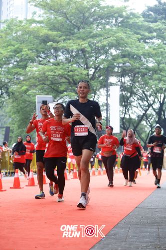 Race photo from ONE RUN 10K 2025