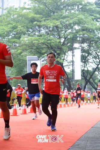 Race photo from ONE RUN 10K 2025