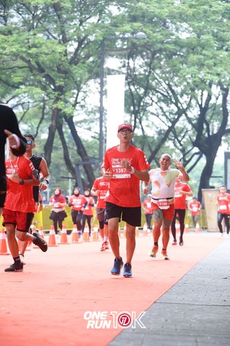 Race photo from ONE RUN 10K 2025