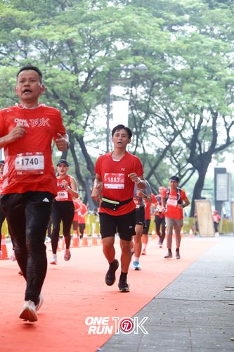 Race photo from ONE RUN 10K 2025