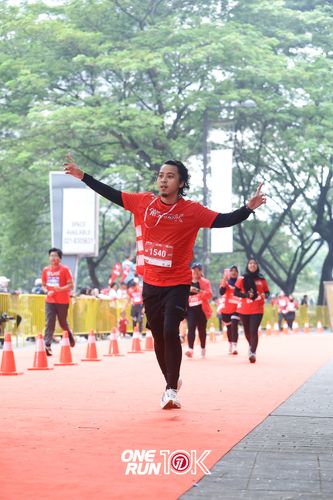 Race photo from ONE RUN 10K 2025
