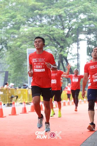 Race photo from ONE RUN 10K 2025
