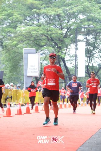 Race photo from ONE RUN 10K 2025