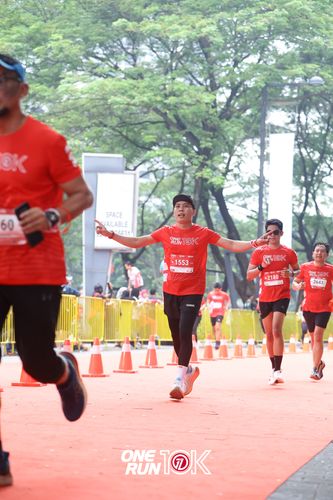 Race photo from ONE RUN 10K 2025