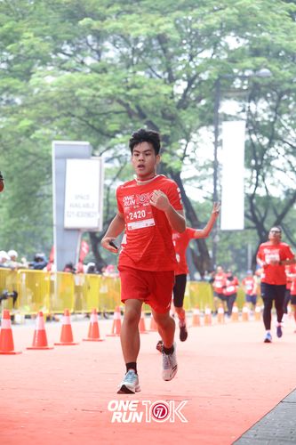 Race photo from ONE RUN 10K 2025
