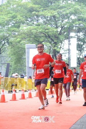 Race photo from ONE RUN 10K 2025