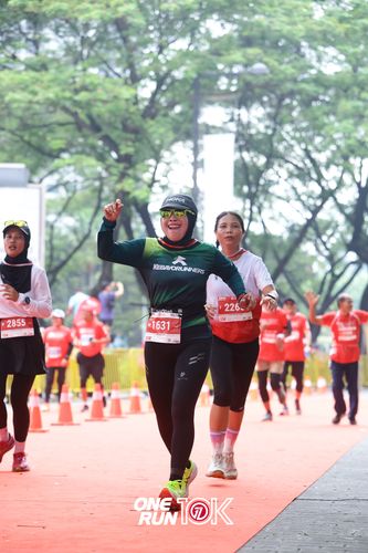 Race photo from ONE RUN 10K 2025