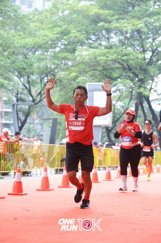 Race photo from ONE RUN 10K 2025