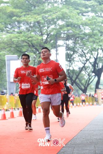 Race photo from ONE RUN 10K 2025