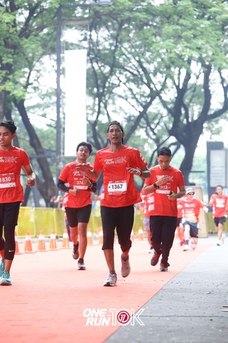 Race photo from ONE RUN 10K 2025
