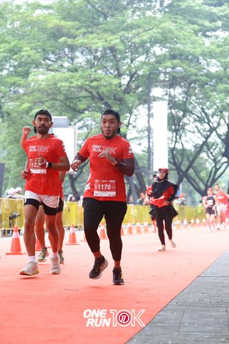 Race photo from ONE RUN 10K 2025