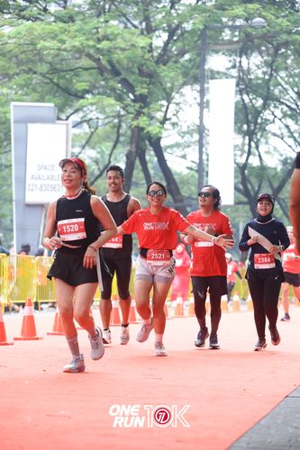 Race photo from ONE RUN 10K 2025