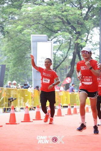 Race photo from ONE RUN 10K 2025