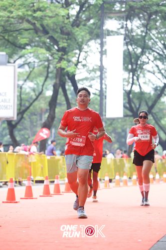 Race photo from ONE RUN 10K 2025