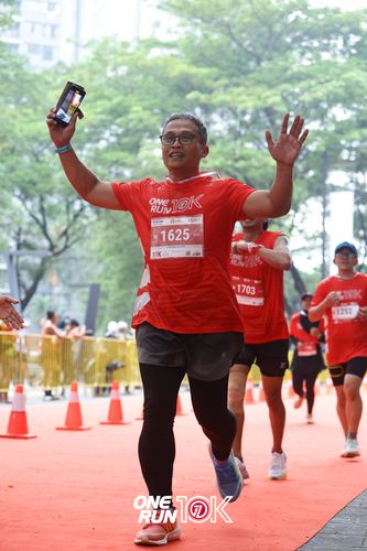 Race photo from ONE RUN 10K 2025