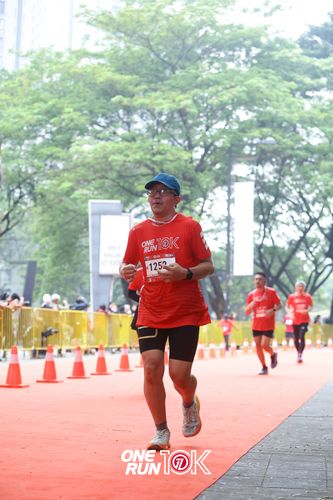 Race photo from ONE RUN 10K 2025