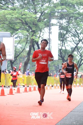 Race photo from ONE RUN 10K 2025