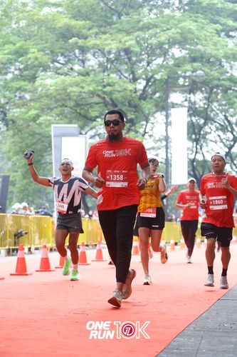 Race photo from ONE RUN 10K 2025