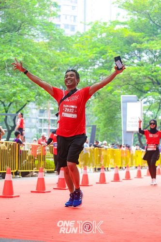 Race photo from ONE RUN 10K 2025