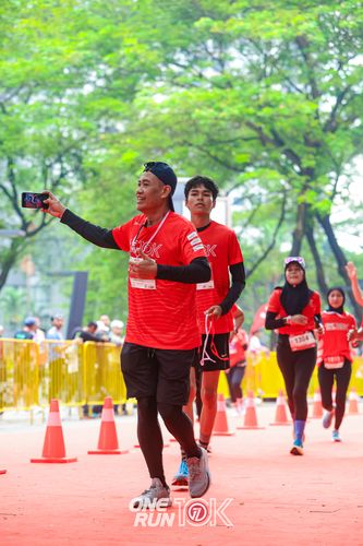 Race photo from ONE RUN 10K 2025