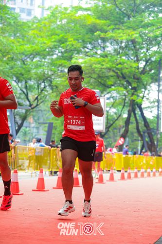 Race photo from ONE RUN 10K 2025