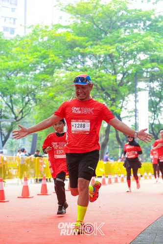 Race photo from ONE RUN 10K 2025