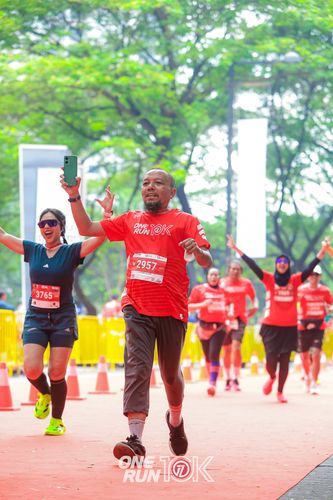 Race photo from ONE RUN 10K 2025